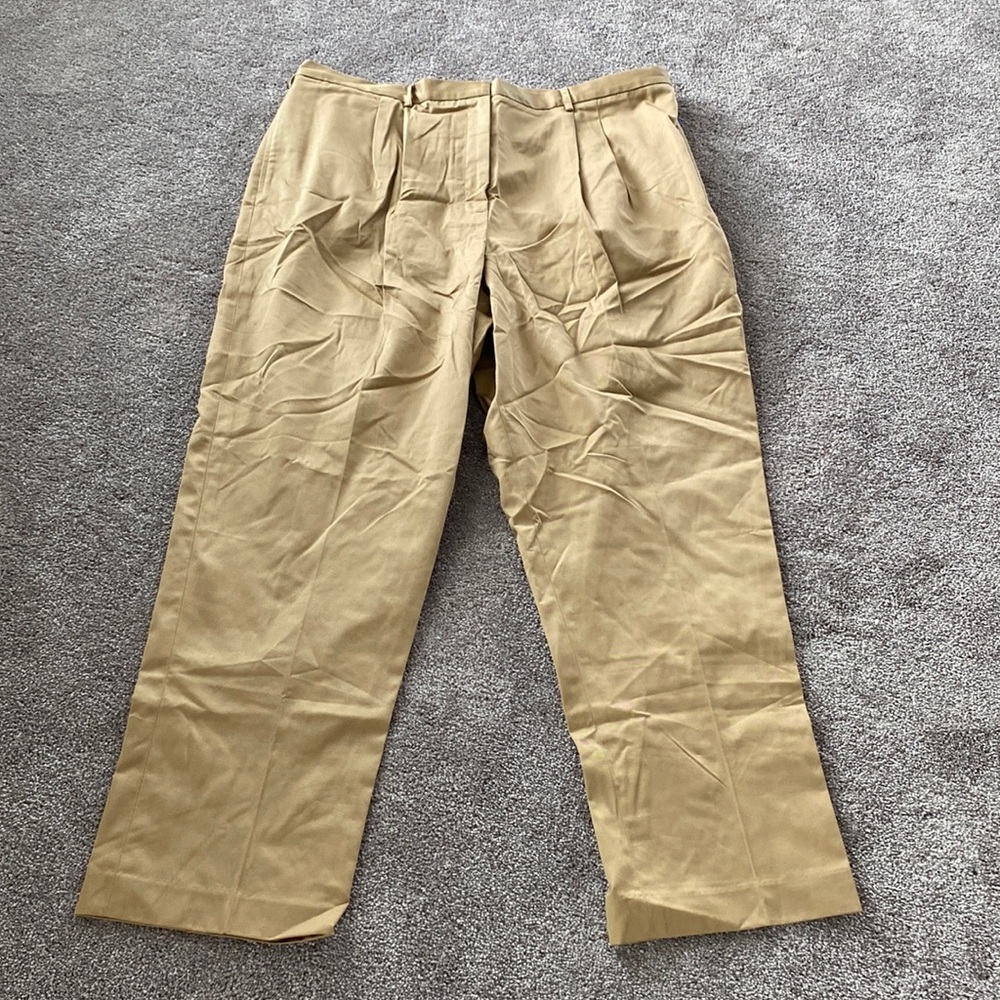 Lands’ End Khaki Pants Pleated Front Straight Leg Classic Fit NWT SIZE 22W